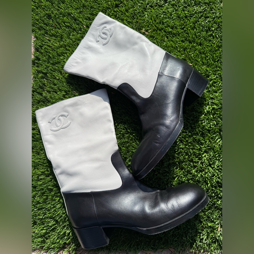 CHANEL Black and White Two-Tone Mid-Calf Heeled Boots